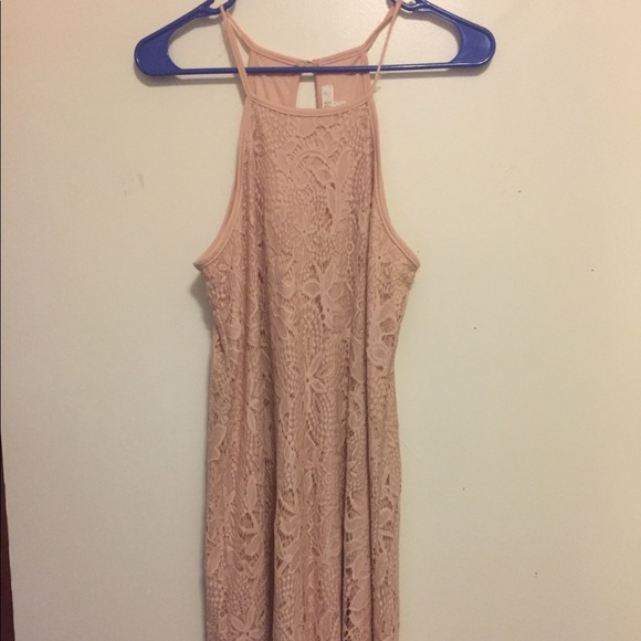 Dresses & Skirts - Pink Lace Dress